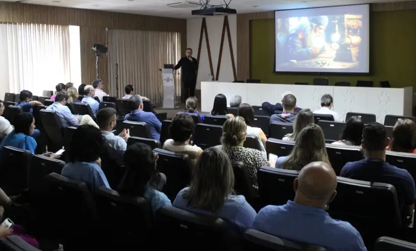 Walter Longo enfatizou que o mundo digital rompeu todas as barreiras e a única barreira que existe é a barreira mental do próprio empreendedor. Fotos: ASN-RN