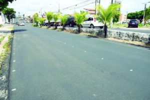 Serviços de pavimentação asfáltica realizados em vários pontos de Natal, garantindo melhor infraestrutura e fluidez no trânsito. Foto: Alex Regis