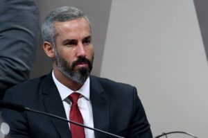 Diretor do DNIT Fabrício Galvão esclareceu cronograma de obra na ponte - Foto: Edilson Rodrigues/Agência Senado