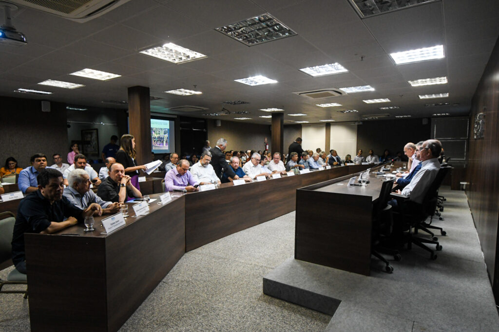 Reunião reuniu representante de diversos sindicatos ligados à entidade