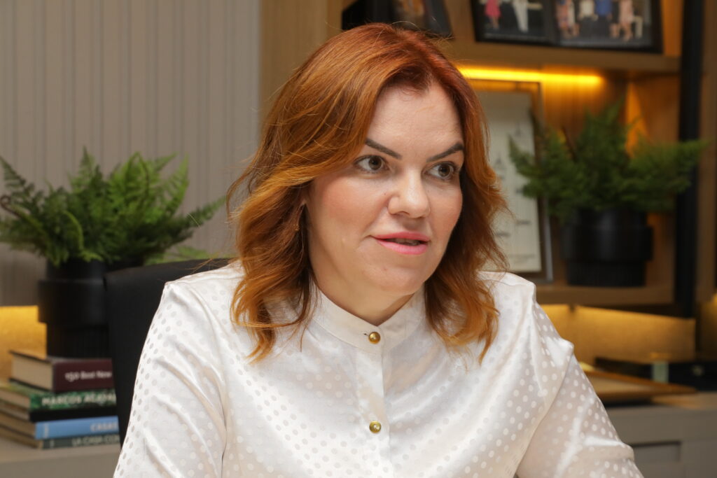Brenda é CEO da Justiz Terceirização. Foto: Cedida