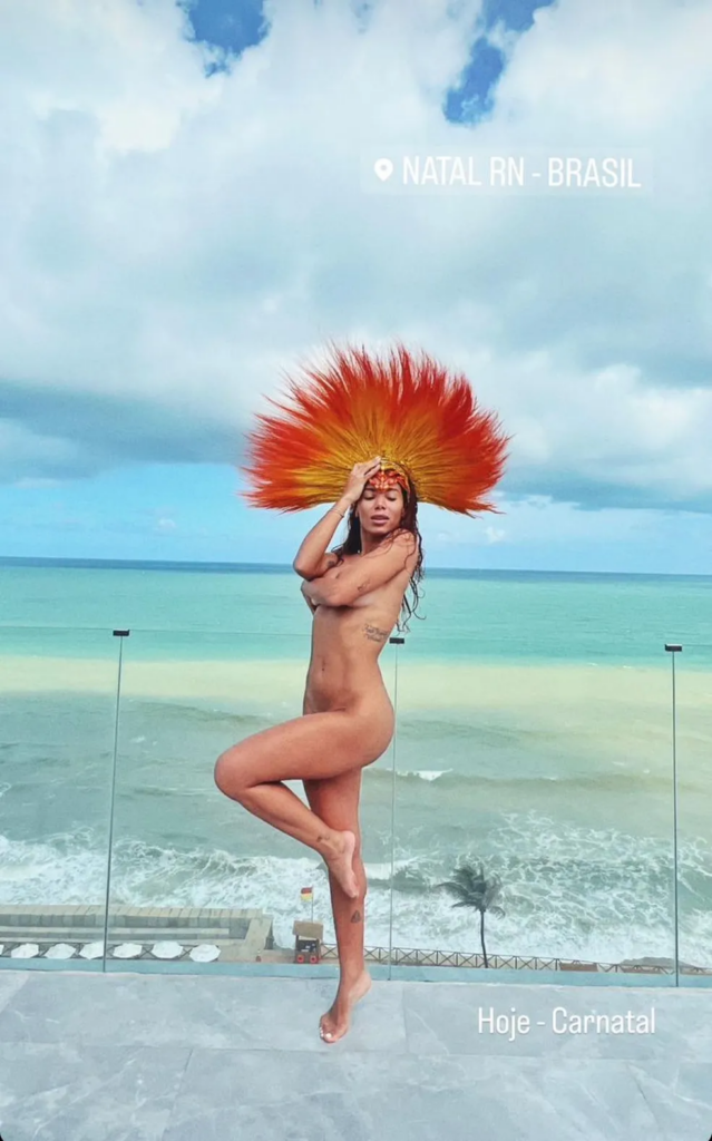 Anitta postando foto sem roupas para divulgar o Carnatal. Foto: Reprodução/Redes Sociais.